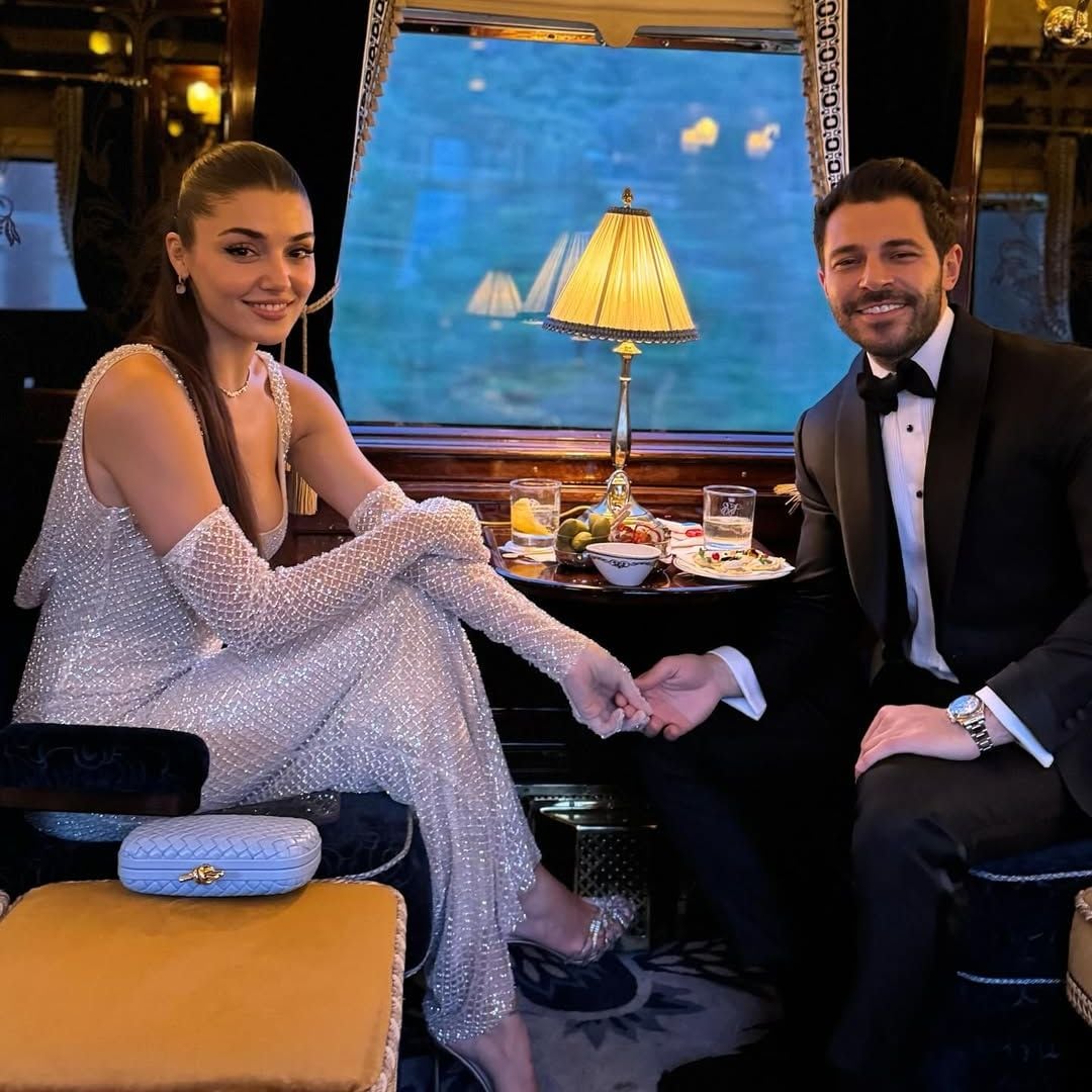Hande Erçel, de 'Love is in the air', responde a los rumores de ruptura con Hakan Sabancı