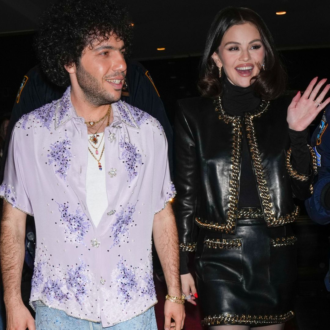 Estos han sido los 'looks' más sorprendentes y extravagantes de Benny Blanco