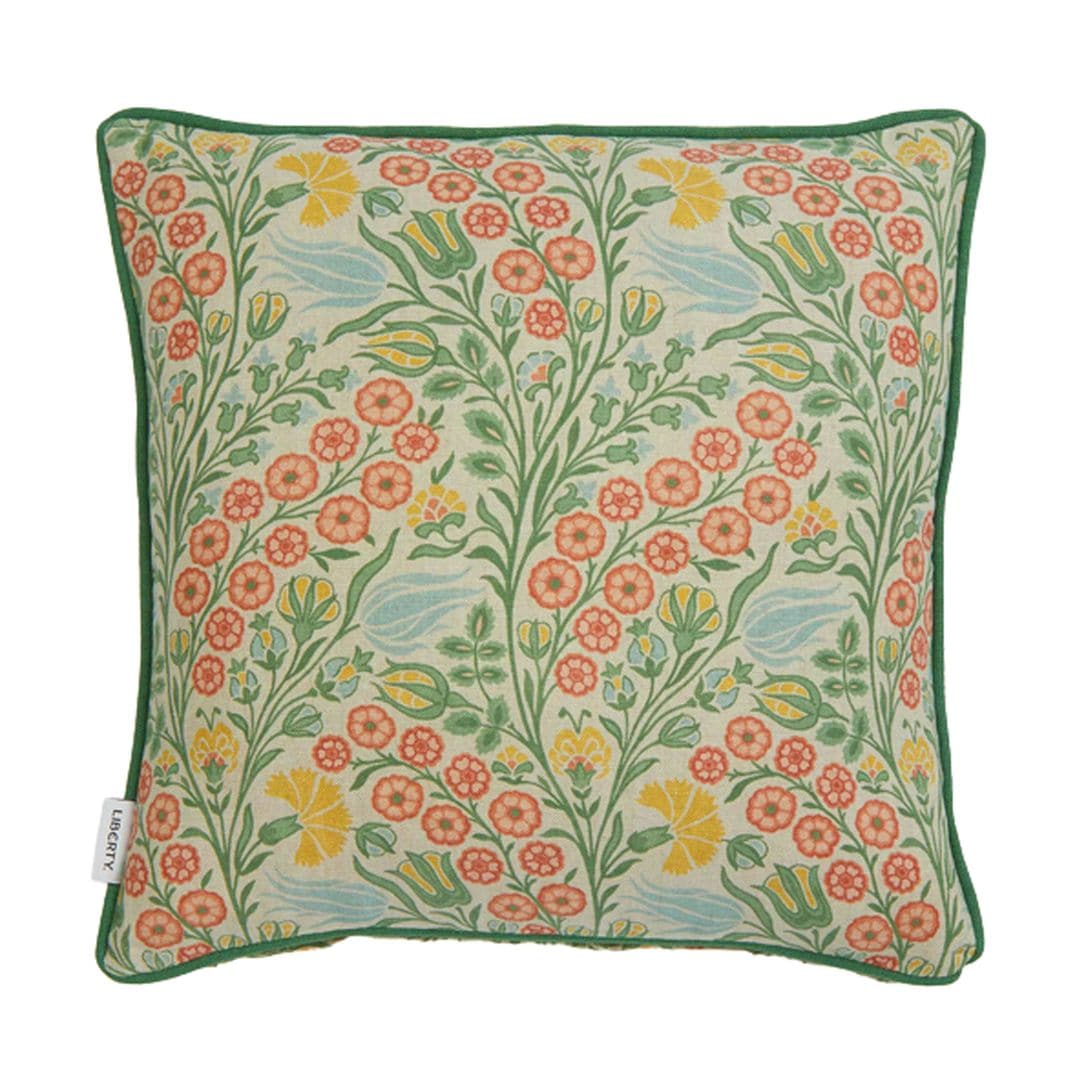 Cojín, de Liberty London (180 €)