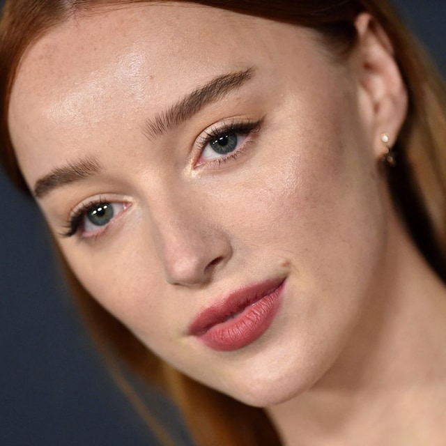 phoebe dynevor
