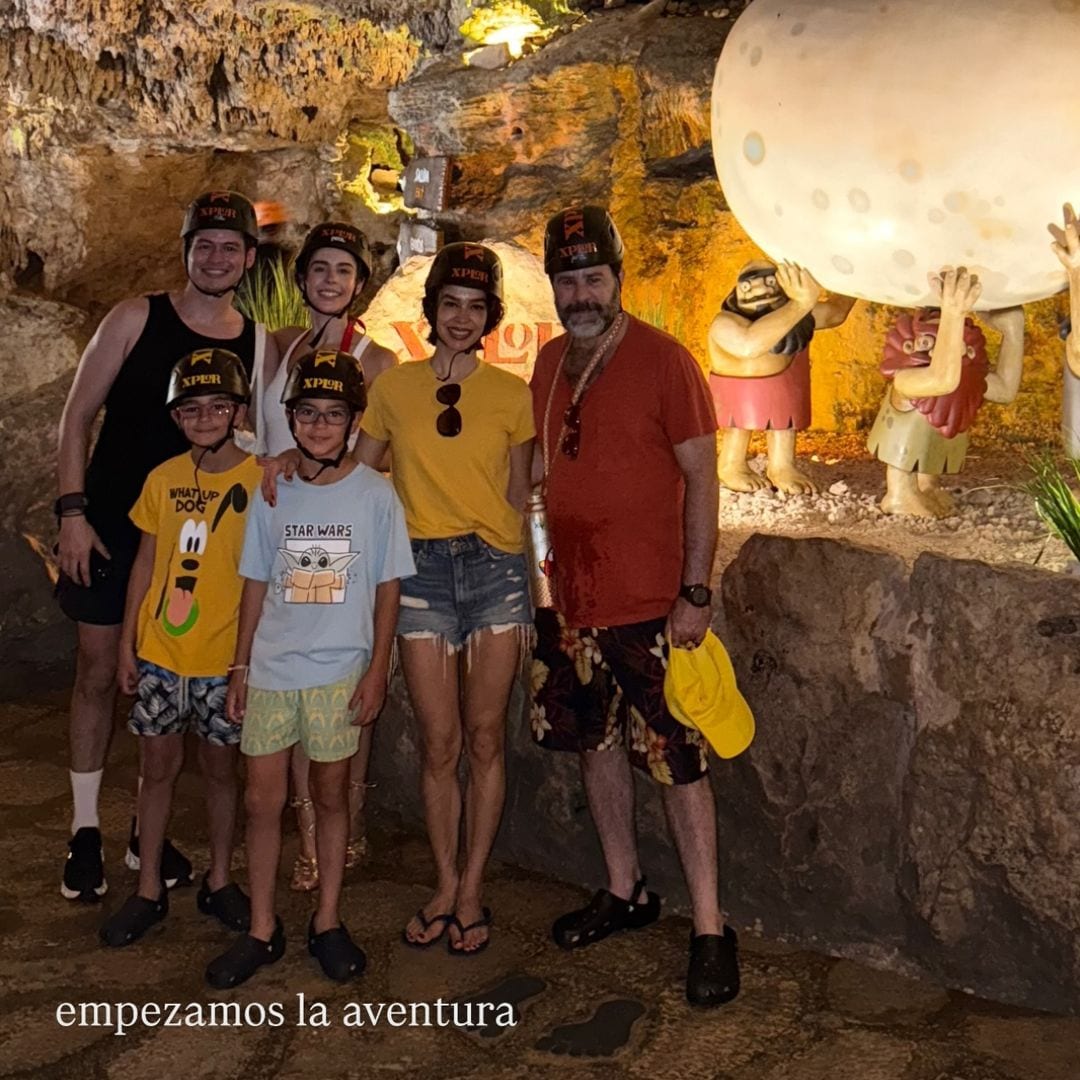 Biby Gaytán y Eduardo Capetillo se dejaron ver juntos desde la Riviera Maya