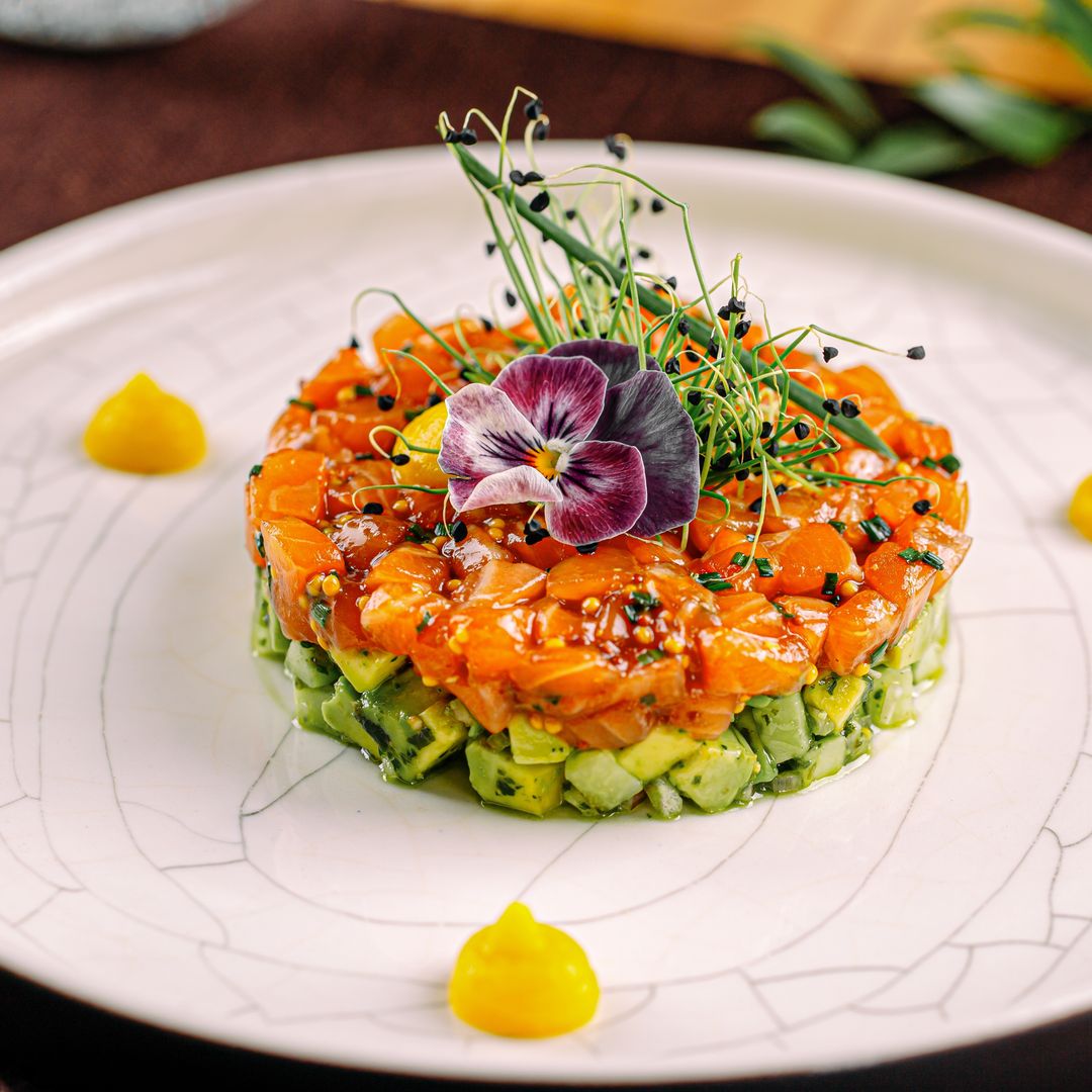 El tartar de salmón que sabe a verano y siempre querrás repetir por su gran sabor y su frescura