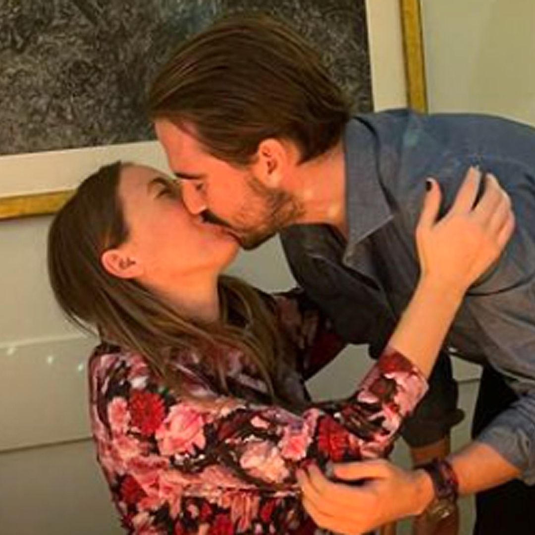 Philippos de Grecia, el príncipe más romántico en el 35º cumpleaños de Nina Flohr
