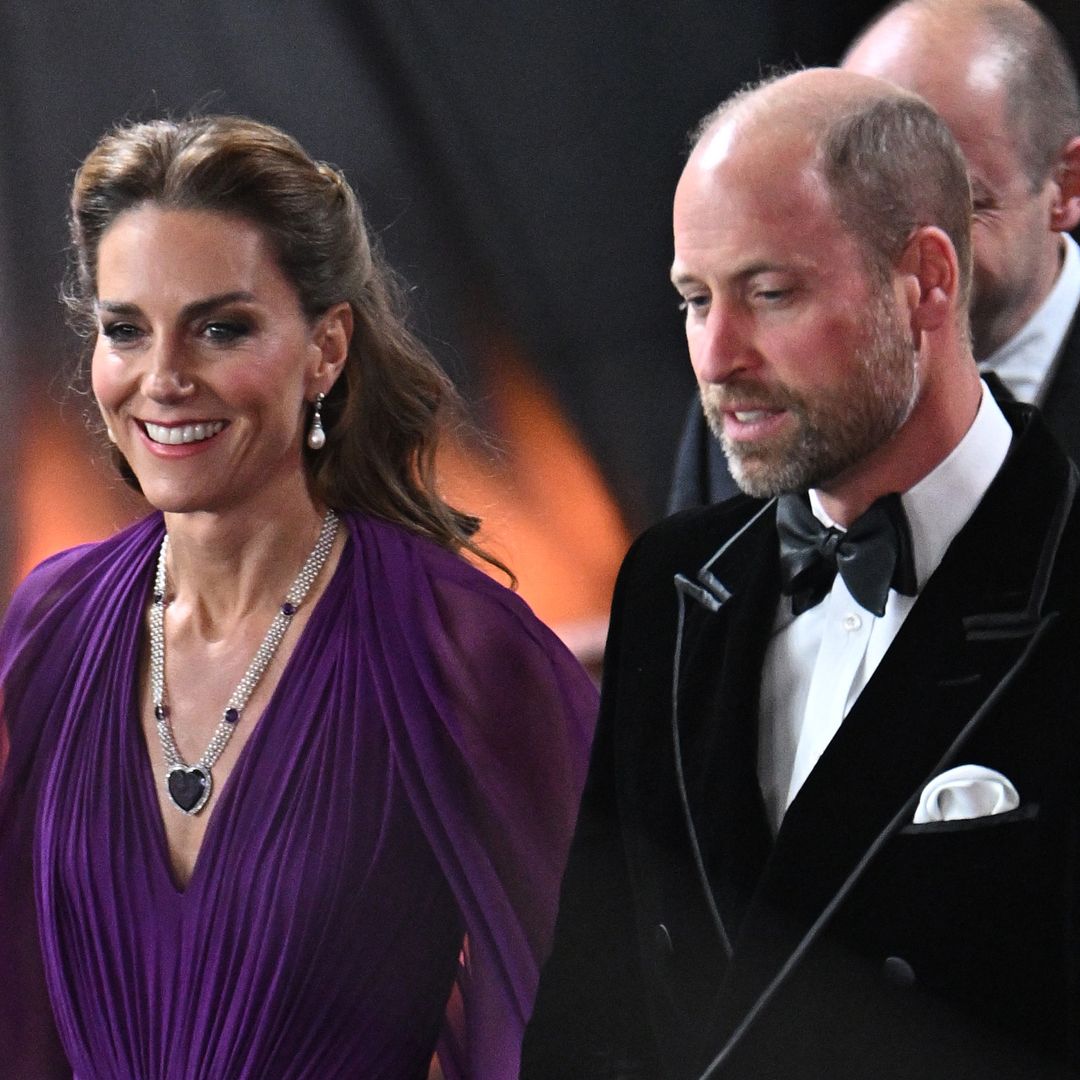 Kate Middleton deslumbra con una joya histórica en su cita con Tom Cruise: el collar de amatistas de la Reina Madre que permaneció décadas en la sombra