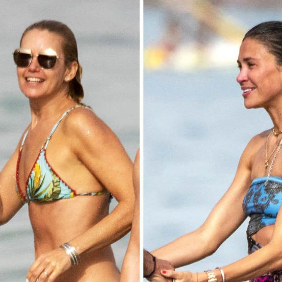 Valeria Mazza y Carla Pereyra desfilan con sus familias de guapos a la orilla del mar