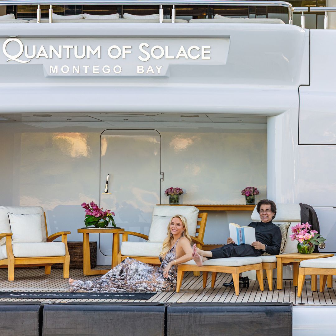 EL MAGNATE, FILÁNTROPO E INVERSOR TECNOLÓGICO TEJ KOhLI Y SU MUJER, ISABELLE NOS RECIBEN EN SU PALACIO FLOTANTE, “QUANTUM...