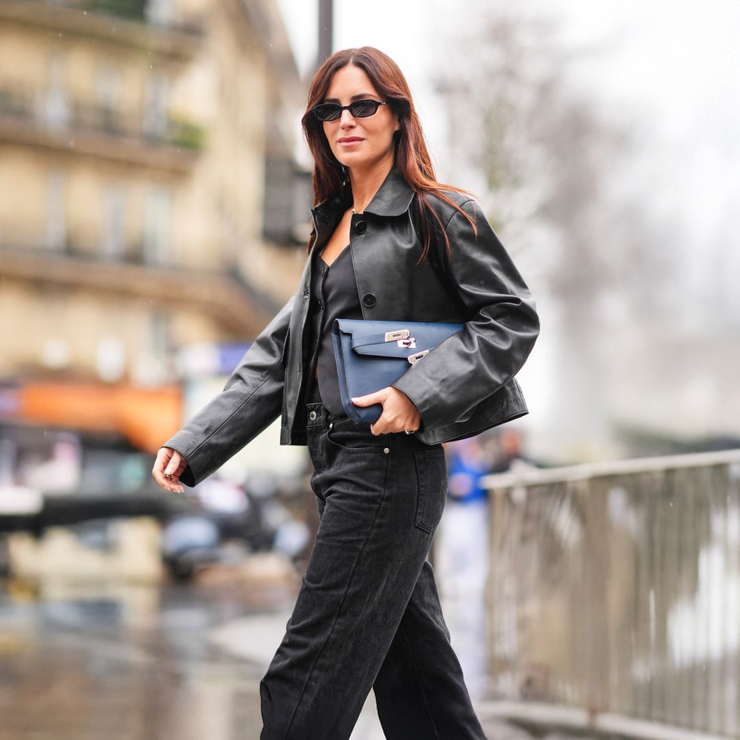 5 looks con cazadora de cuero para el otoño, una guía de Gala González para vestirte fácil y bien todos los días