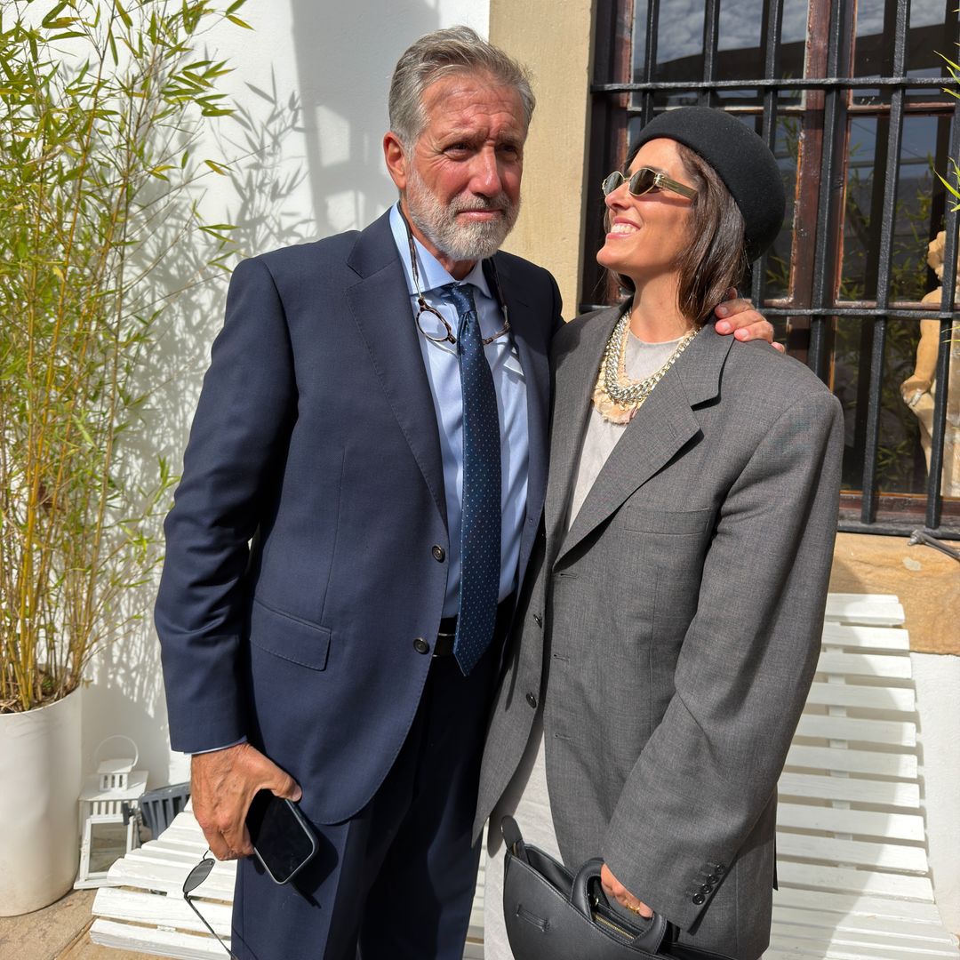 Emilio Aragón, sus hijos y nietos, muy emocionados en la gran boda asturiana de la sobrina de Aruca Fernández-Vega: “Volver a casa"