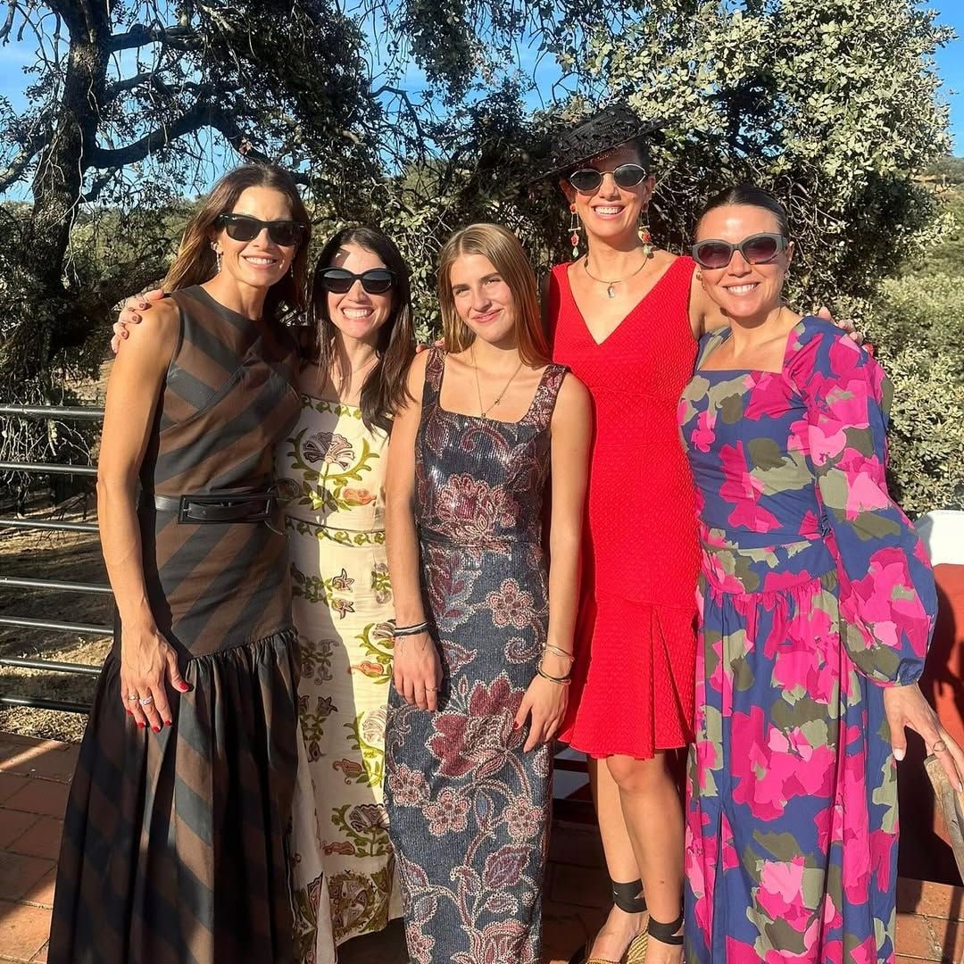 Así ha celebrado Triana, hija de 'El Cordobés' y Virginia Troconis, su 18 cumpleaños por adelantado: capea, flamenco y familia