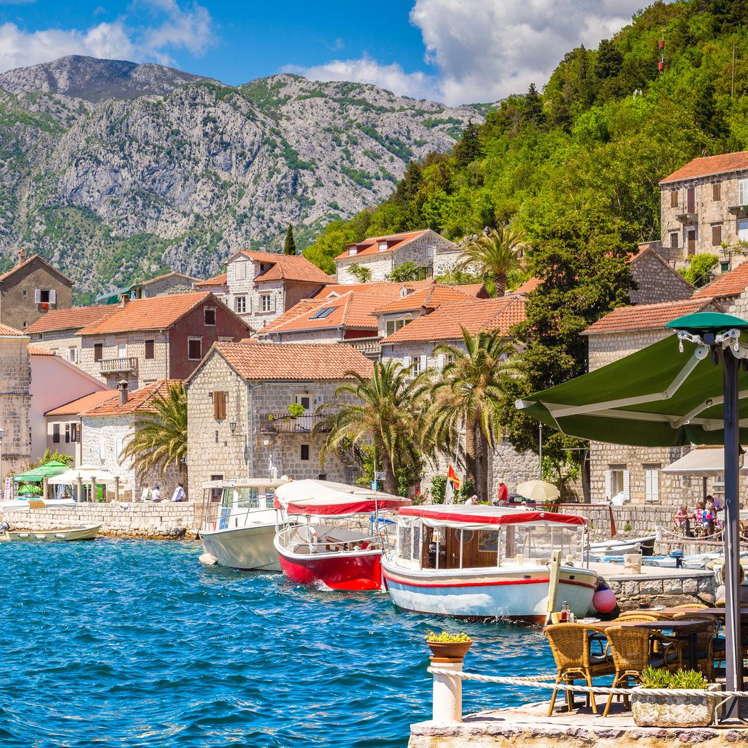 Los pueblos y ciudades costeras de Montenegro donde disfrutar de aguas paradisíacas sin salir del Adriático