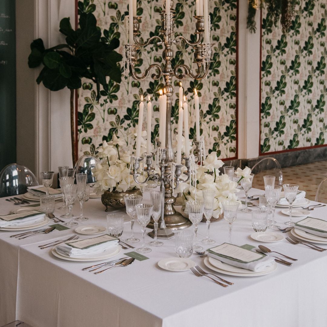 De la pedida a la postboda: las tres mesas (y la deco) que no pueden faltar en tu boda