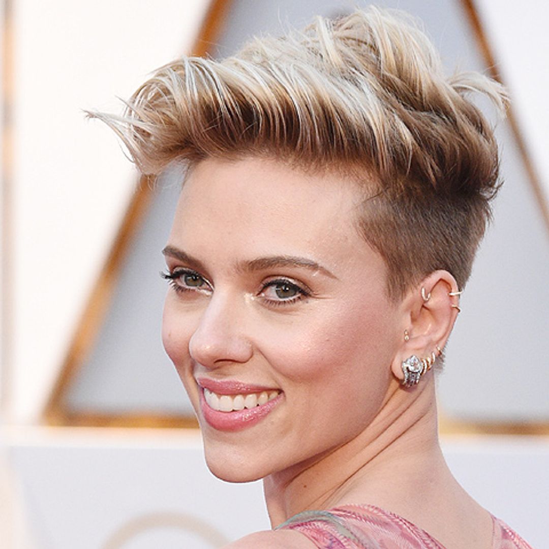 Así se maquilló Scarlett Johansson para ir a los Oscar