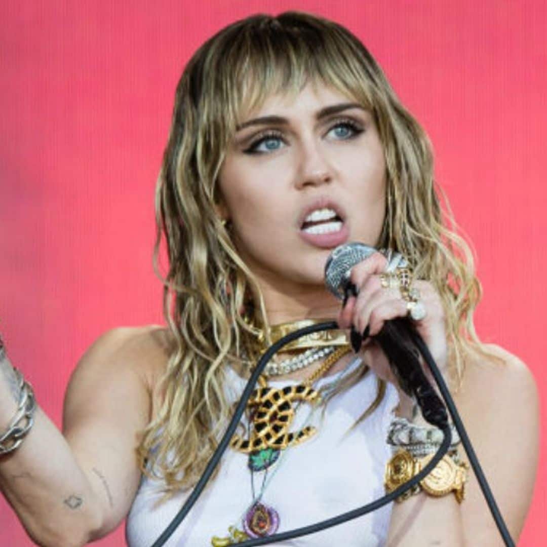 El sensual baile con el que Miley Cirus presumió de abdomen plano