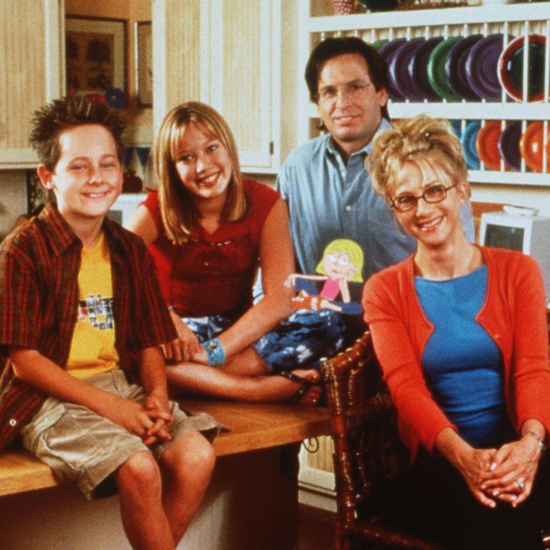 Hillary Duff comparte un doloroso mensaje para despedir a Robert Carradine, su papá en 'Lizzie McGuire'