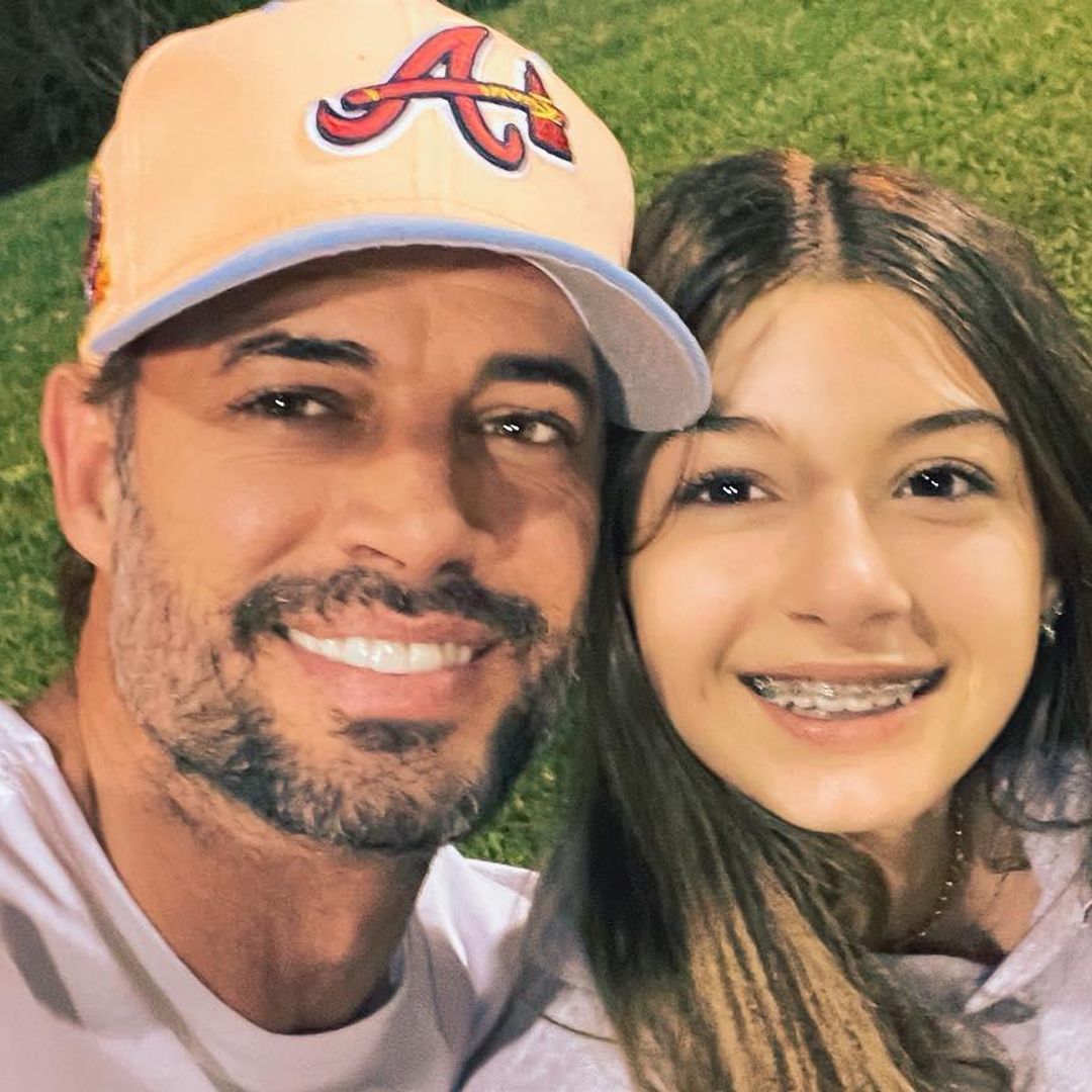 La hija de William Levy y Elizabeth Gutiérrez cautiva con su más reciente look de fiesta