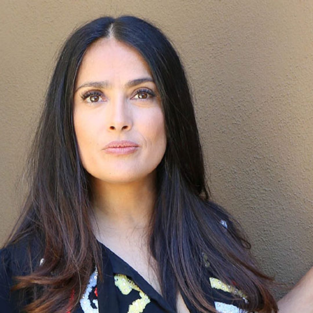 El emocionante mensaje de Salma Hayek tras la muerte de 'su Lupe'