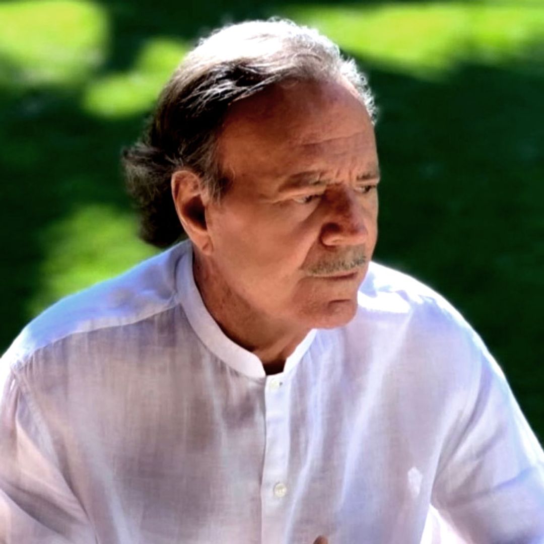 PRIMICIA. Hablamos con Julio Iglesias sobre la venta de su casa de Orense: "Mi amor por Galicia sigue intacto"