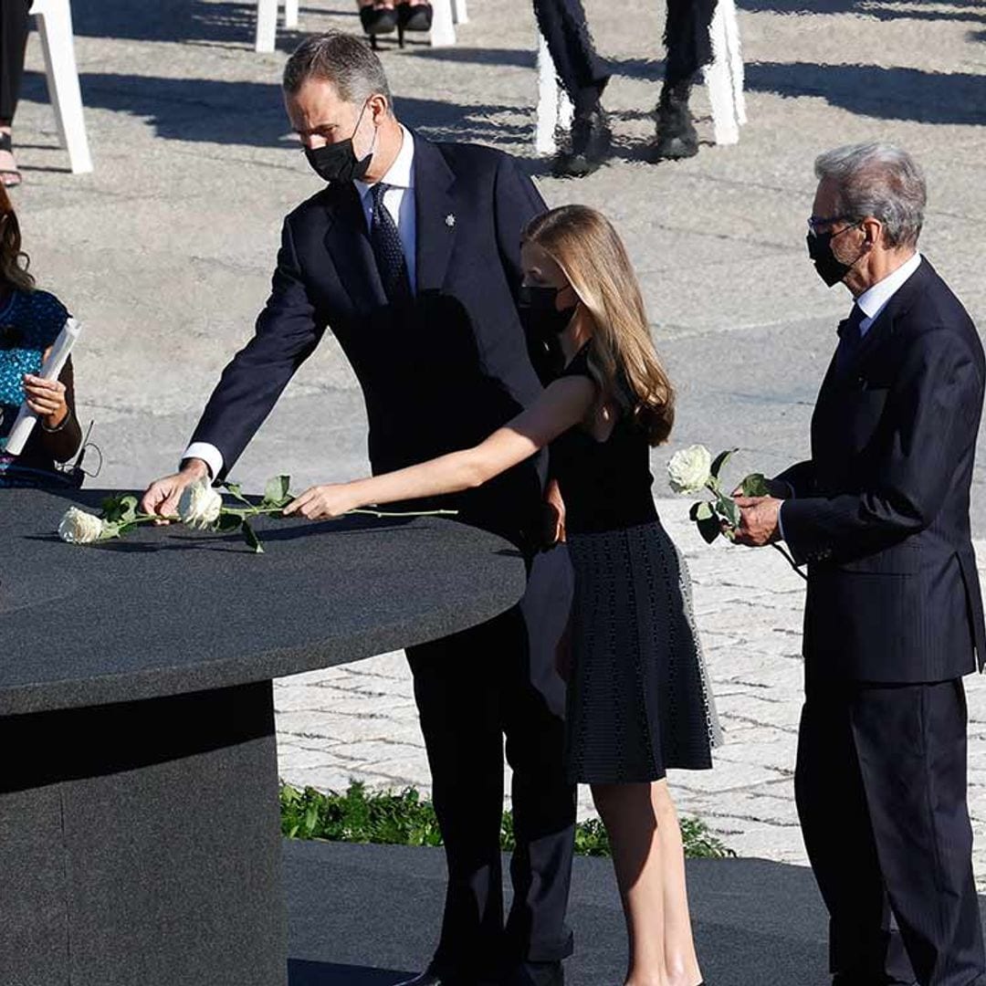 La complicidad del rey Felipe y la princesa Leonor durante el solemne acto oficial