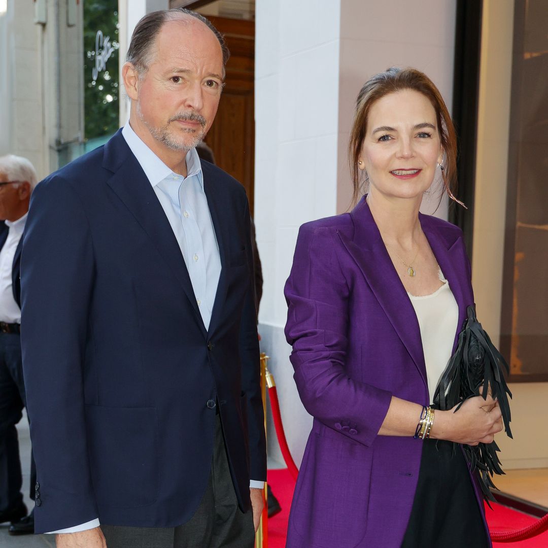 María García de la Rasilla y el príncipe Konstantin en la inaguración de la Open Gallery en Madrid el 10 de Mayo de 2023 