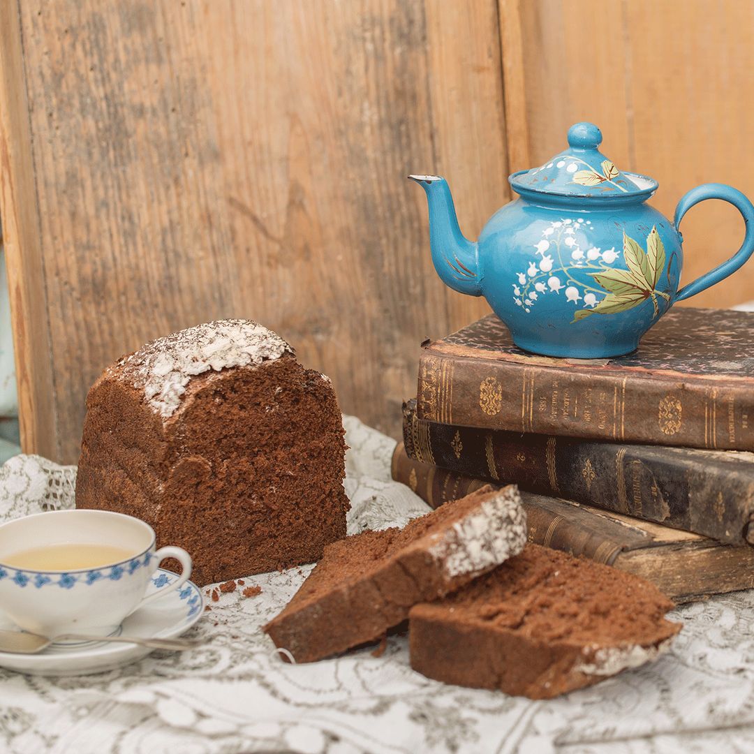 Bolo negro de Loriga, Portugal