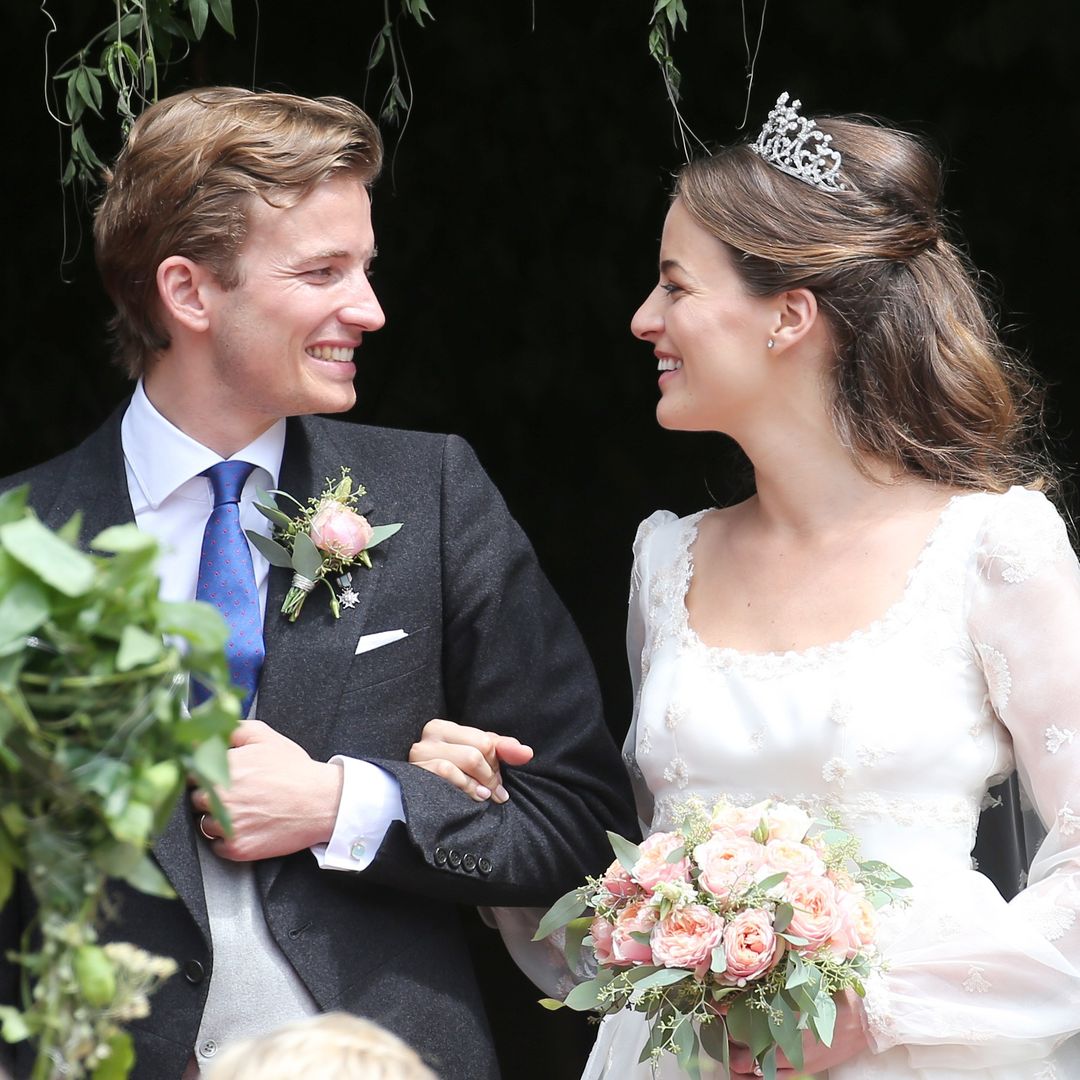 En Baviera, con una tiara histórica y su amiga Beatrice Borromeo entre los invitados: recordamos la boda de Cleo Oettingen-Spielberg