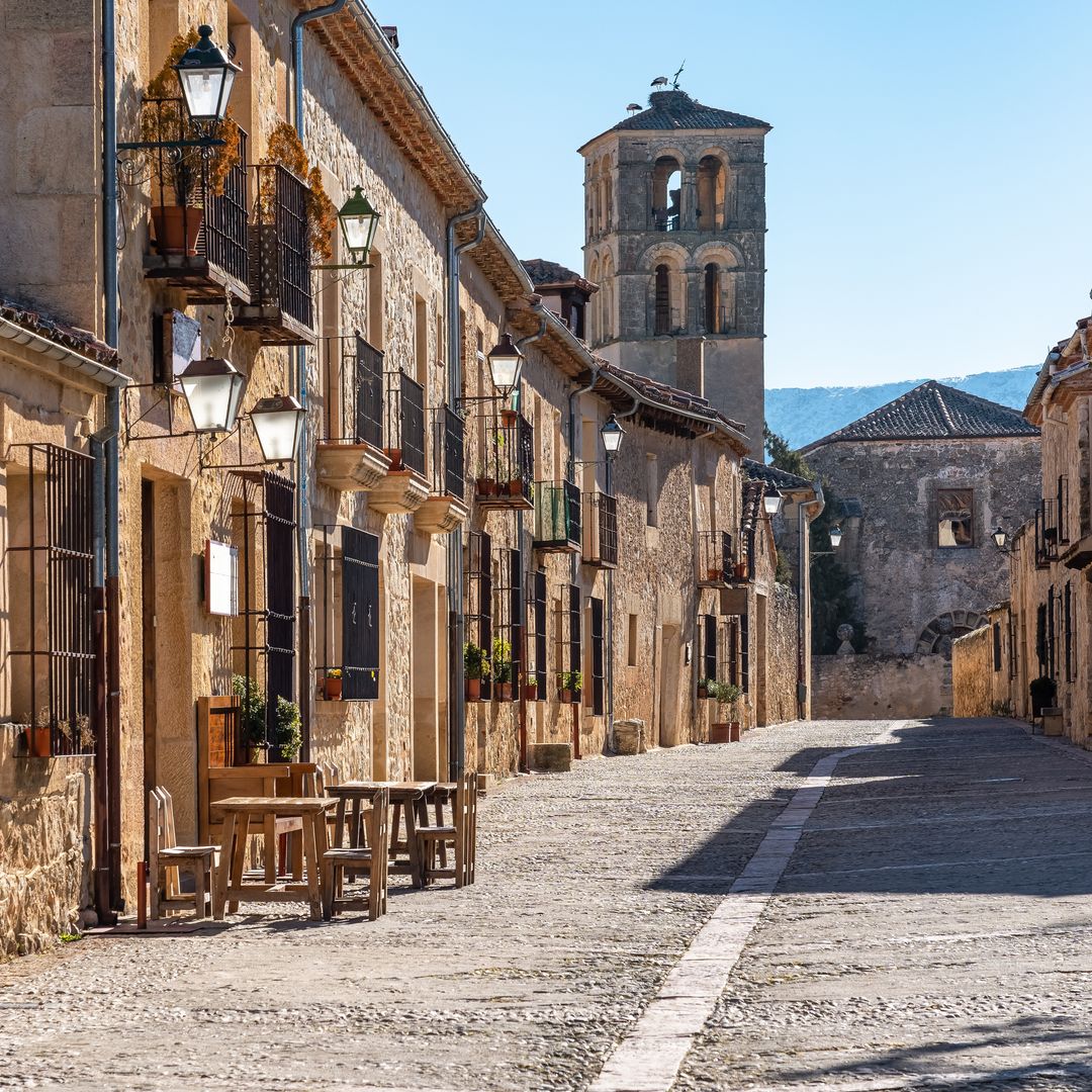 Calles de la villa medieval de Pedraza en Segovia