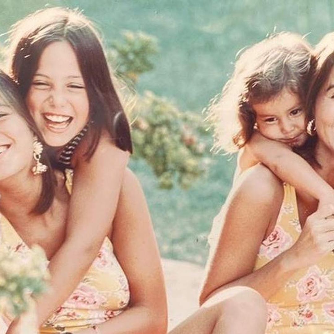 Con su madre, sus hermanas... Tamara Falcó repasa su infancia a través del álbum familiar