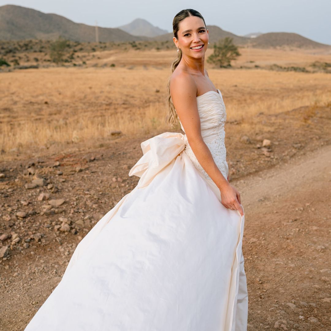 Fuencisla, la novia que se casó con un vestido de alta costura elegido por su abuela en los 80: "Me sorprendió mucho la calidad de las telas"