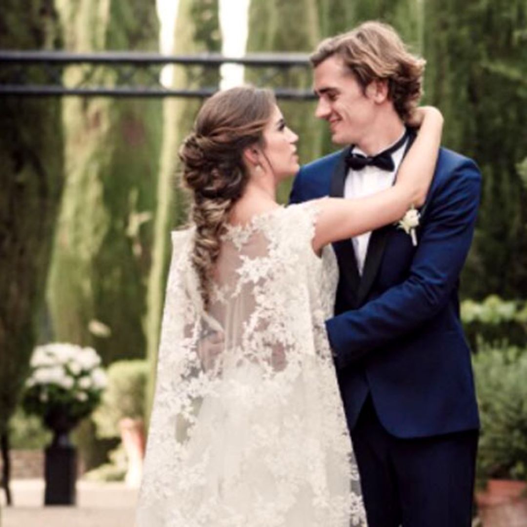 El futbolista Griezmann publica su primera foto de recién casado con la española Erika Choperena