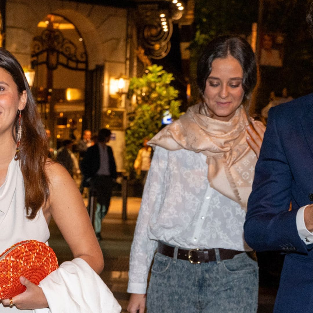 Victoria de Marichalar y Cayetana Rivera disfrutan de la noche madrileña con el torero Roca Rey