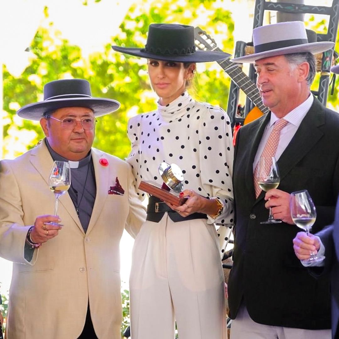Inés Domecq celebra un nuevo éxito en su tierra: recibe el Sombrero de Oro durante la Feria de Jerez