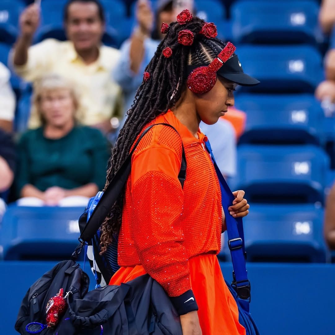 Naomi Osaka eligió el color rojo para su entrada al US Open
