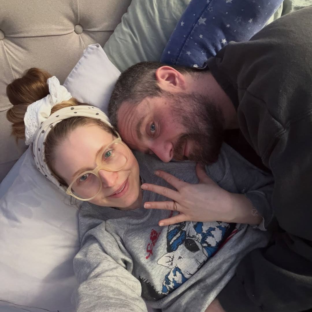 De Hogwarts al altar: Jessie Cave, actriz de 'Harry Potter' anuncia su compromiso con Alfie Brown