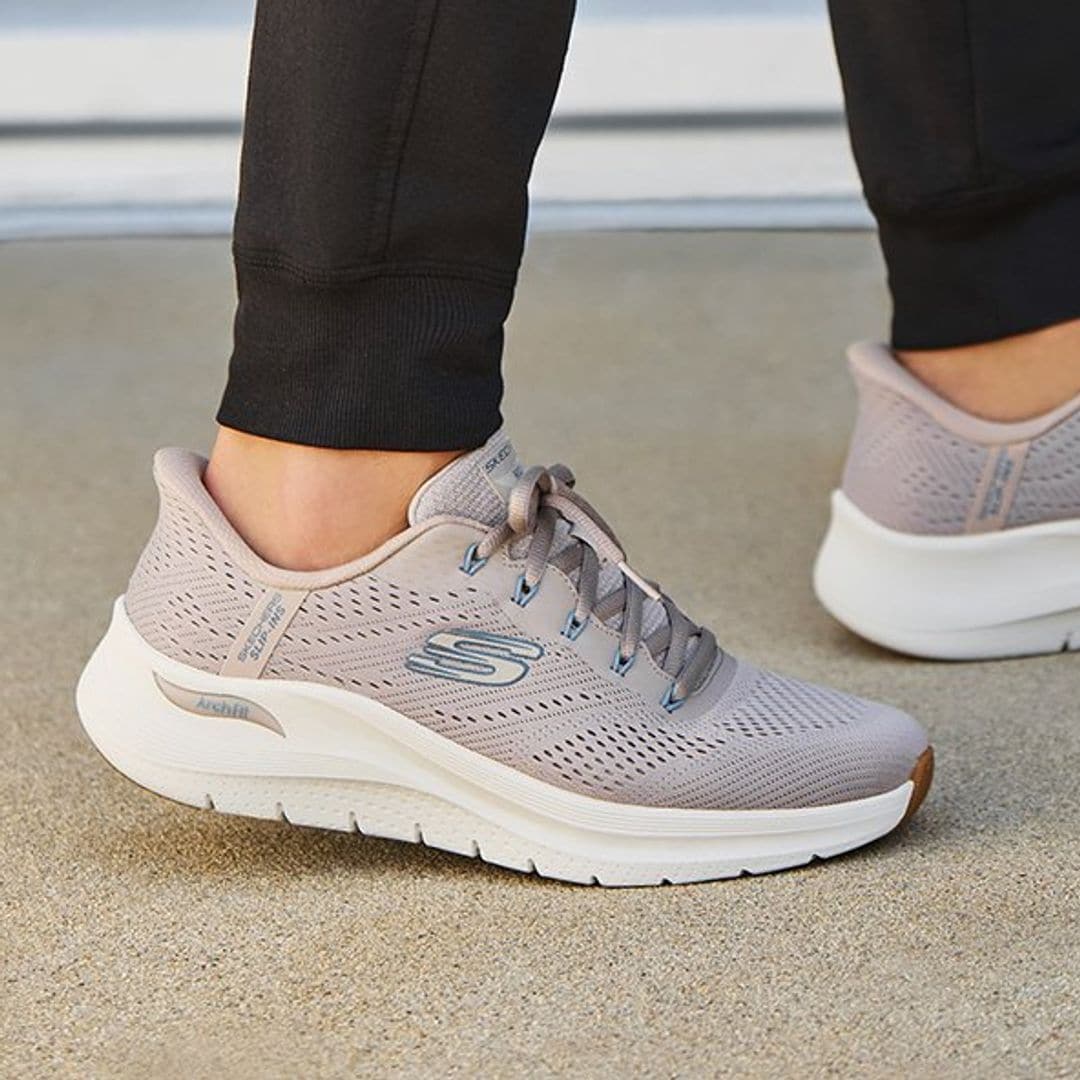 Descuentazo en las zapatillas Skechers más vendidas: comodísimas, todoterreno y supertendencia este otoño