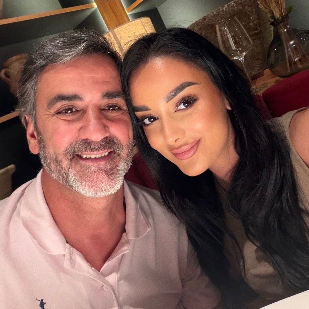 Las preciosas palabras de Julia Janeiro a su padre cuando María José Campanario emprende su gran aventura: "Te quiero hasta donde la luz llegue"