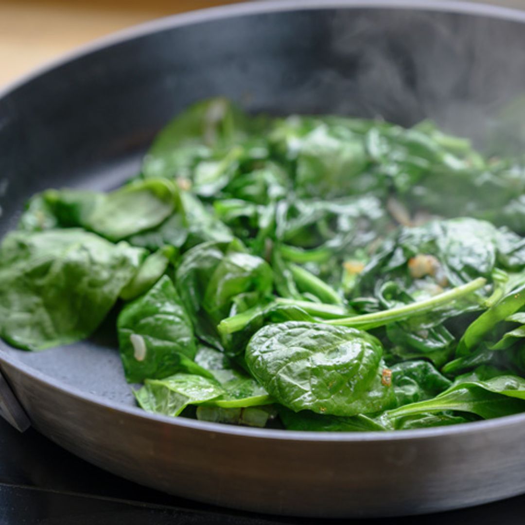 Espinacas salteadas con un toque picante