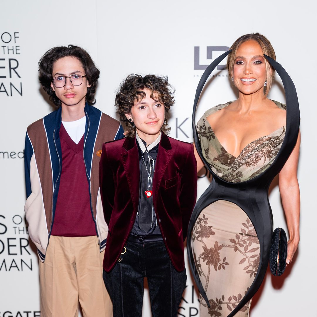 Jennifer Lopez se sincera sobre esta nueva etapa lejos de sus hijos, Max y Oskar: "Es devastador, triste y aterrador"
