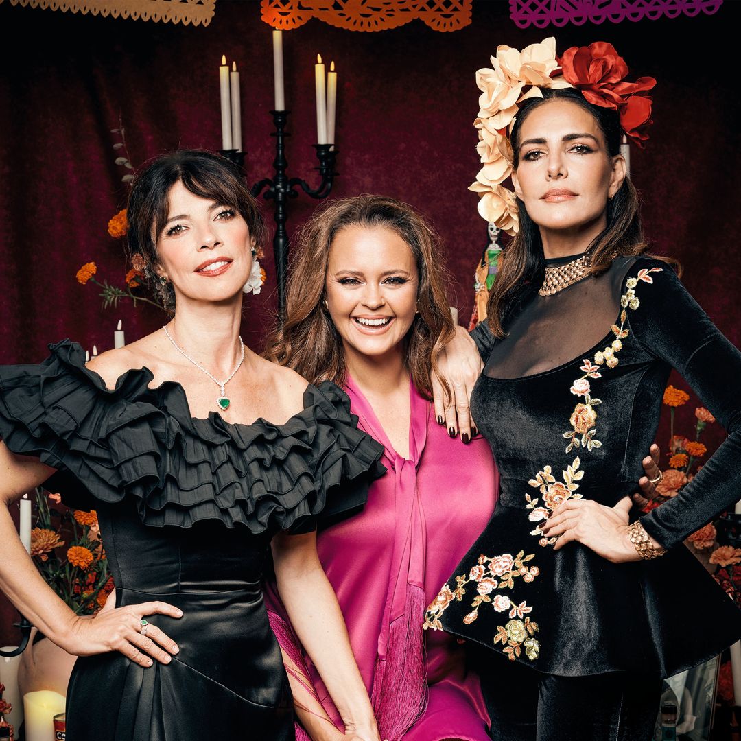 Maribel Verdú, Shaila Dúrcal y Adriana Abascal posan juntas durante la gran fiesta de JOSE LUIS Joyerías 