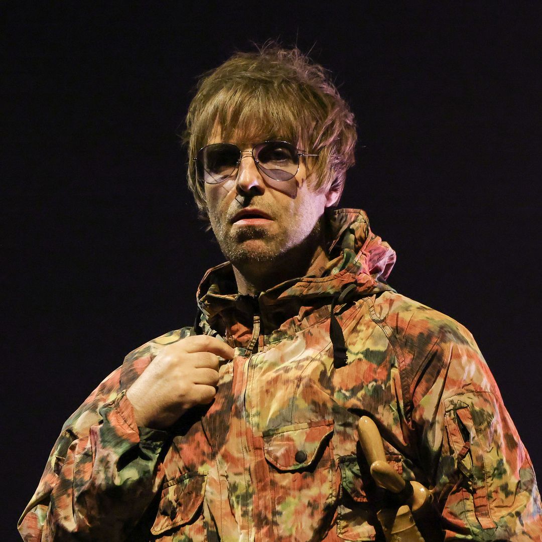 De Liam Gallagher a Mick Jagger: la increíble (y tierna) nueva vida de los abuelos rockeros que cambiaron la guitarra por un sonajero