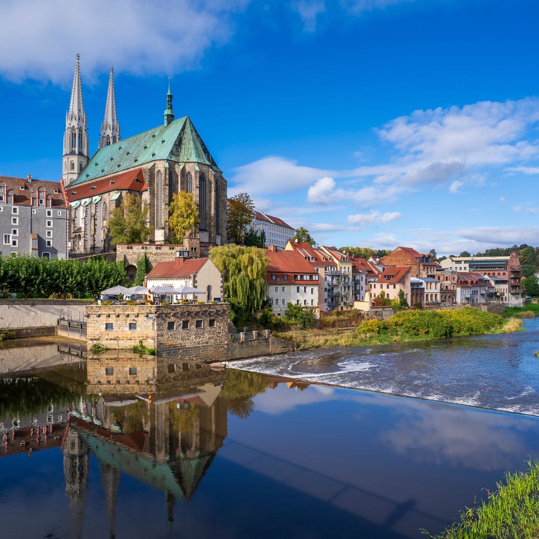 Dónde escaparse en septiembre: 7 ciudades europeas poco conocidas que merecen ser visitadas y a menos de una hora de distancia de las grandes capitales