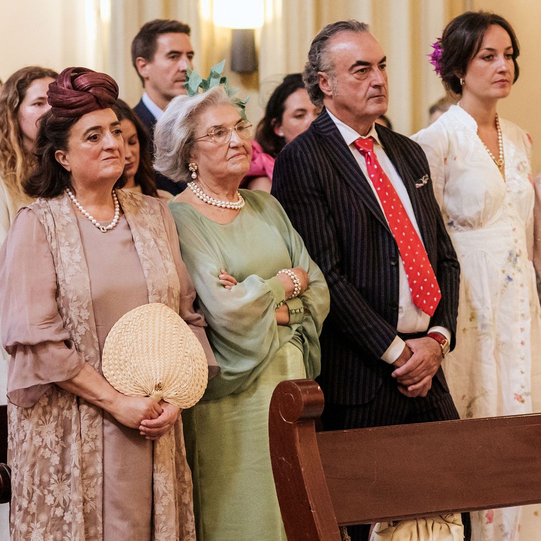 La madre y la abuela de la novia, María Lourdes Aliende y María Teresa España