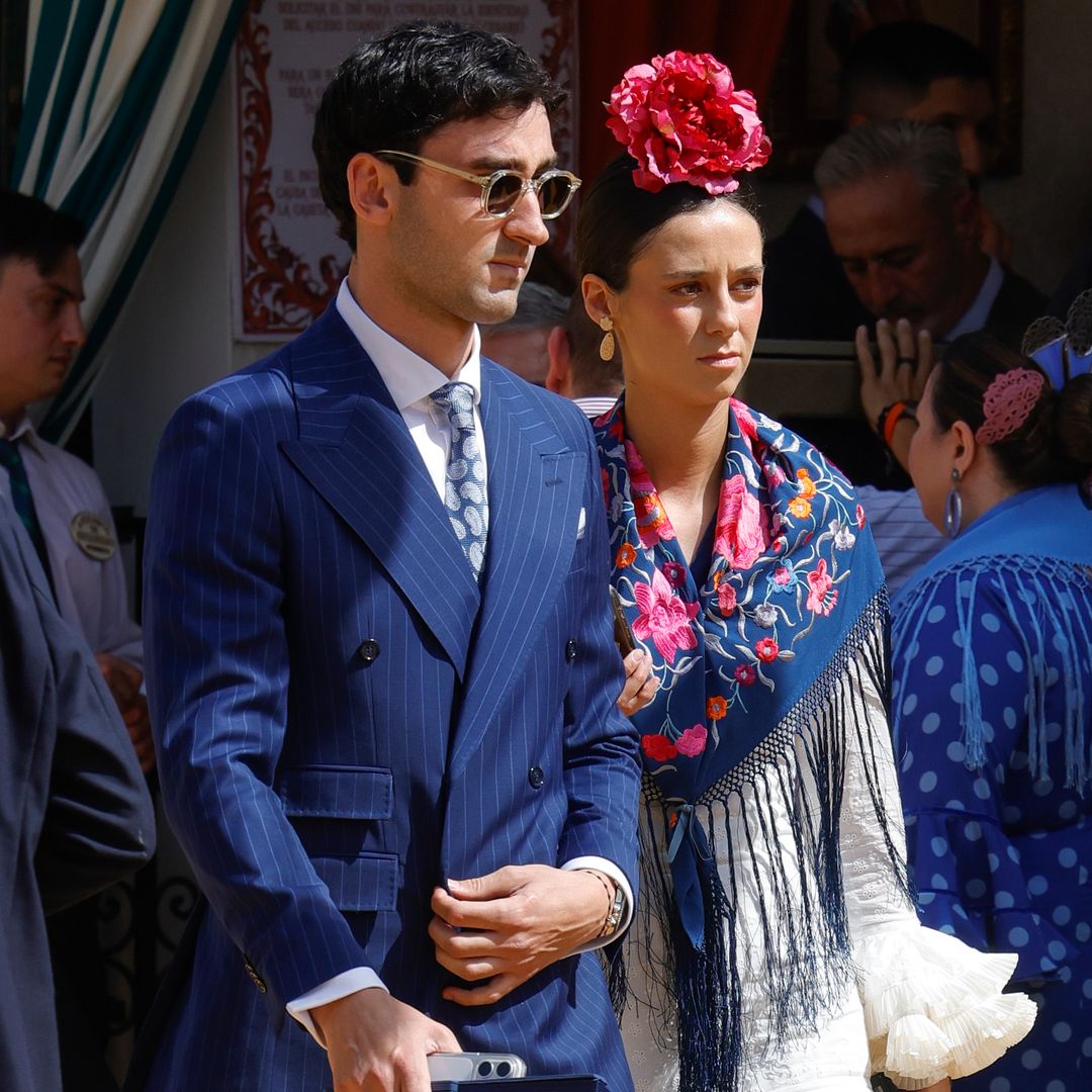 Victoria Federica y Jorge Navalpotro, una pareja que avanza con paso firme: las fotos de un amor que se consolida en la Feria de Abril