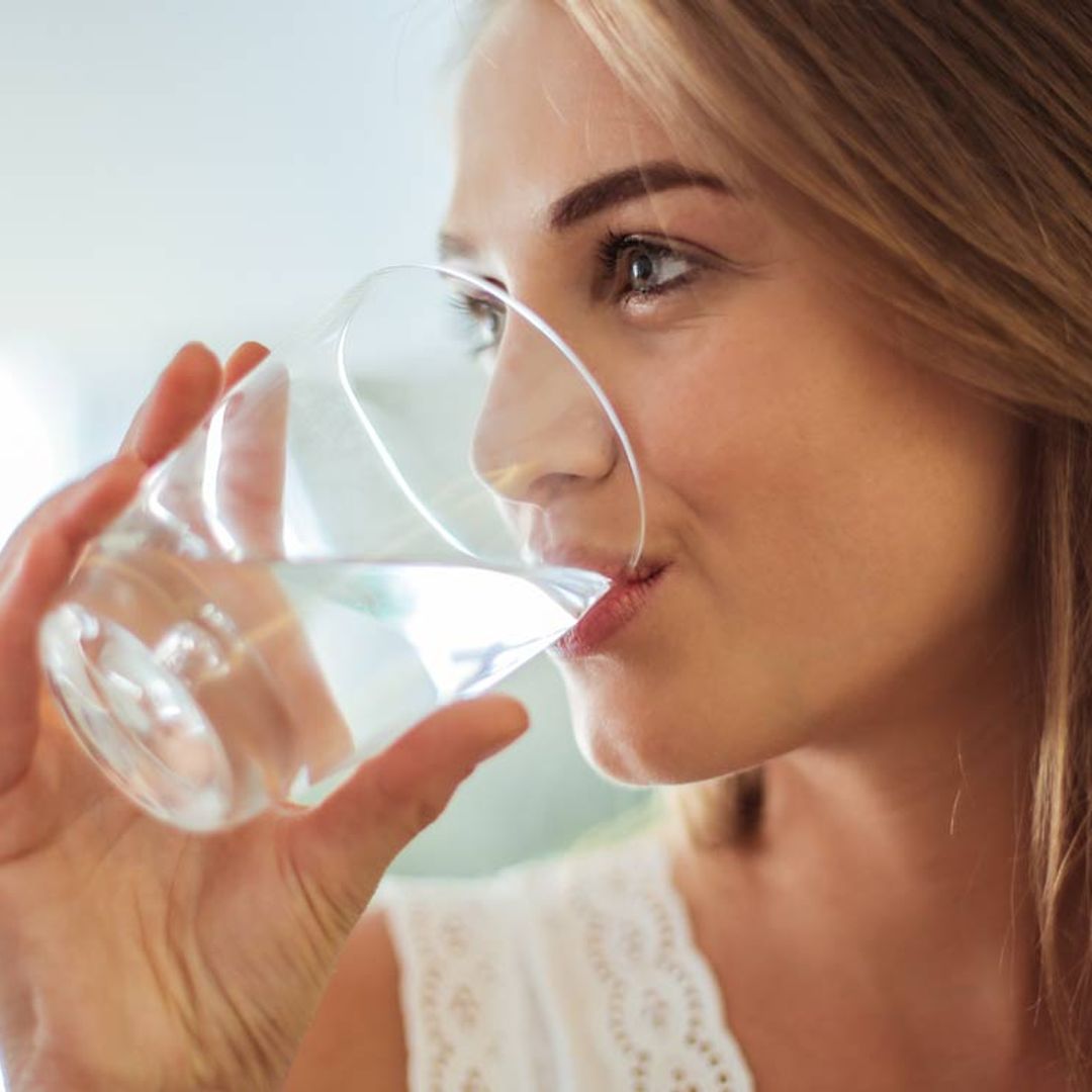 Las señales que te lanza tu cuerpo para decirte que tomas poca agua