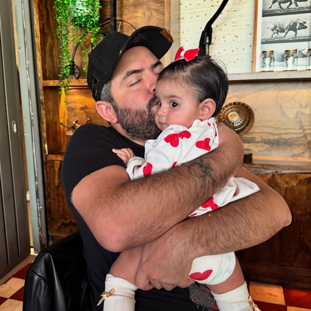 José Eduardo habla de su mayor anhelo en la crianza de su hija Tessa: ‘Quiero ser un papá presente’