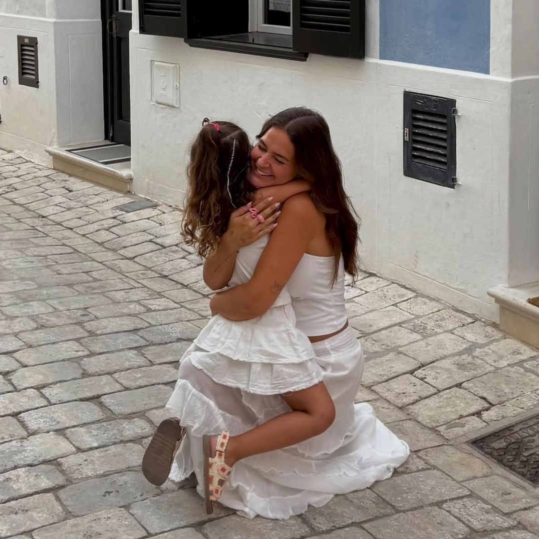 Laura Escanes celebra el 7º cumpleaños de su hija Roma Mejide con sus fotos más tiernas: "Me cambiaste la vida"