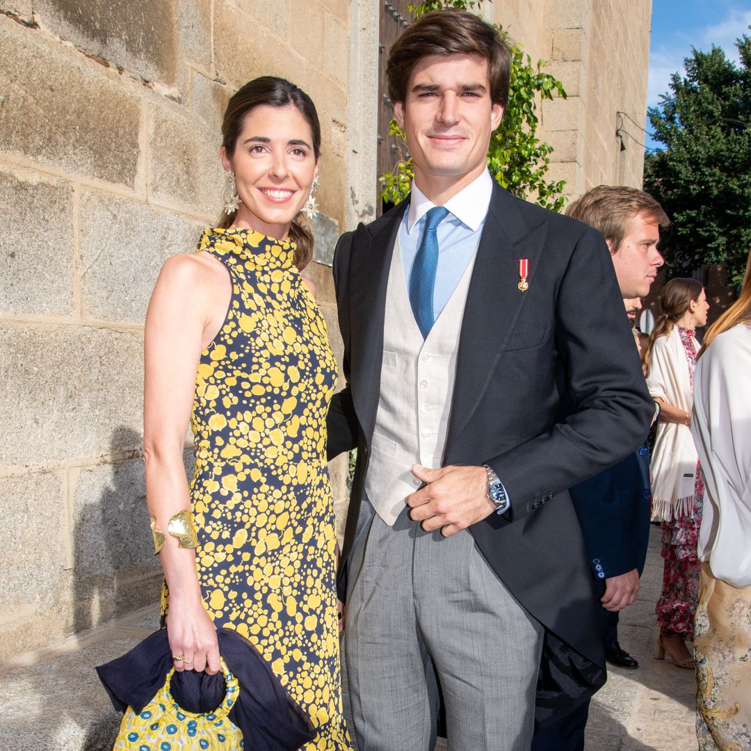 Recordamos el look de Belén Corsini en la boda de Blanca Sainz: "Es una aristócrata discreta y, aun así, arriesga con sus looks"