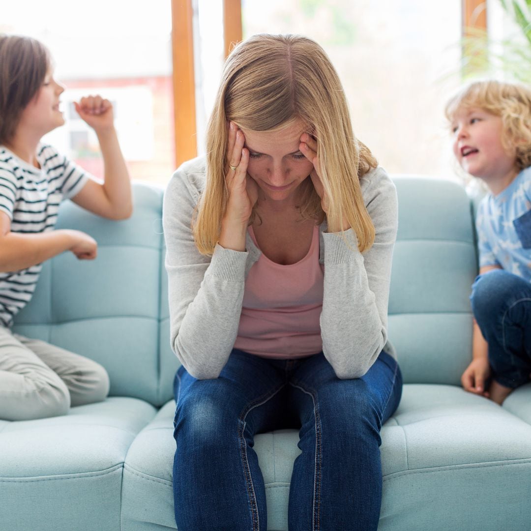 Las madres españolas se sienten sobrecargadas: la ansiedad y el agotamiento lastran su salud mental, según un estudio europeo