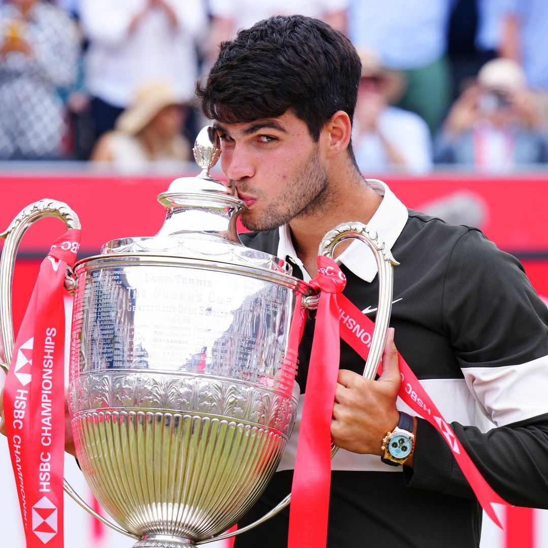 Así ha sido el 2025 para Carlos Alcaraz: número 1 del mundo, rumores de romance con la tenista Emma Raducanu y ruptura con Juan Carlos Ferrero