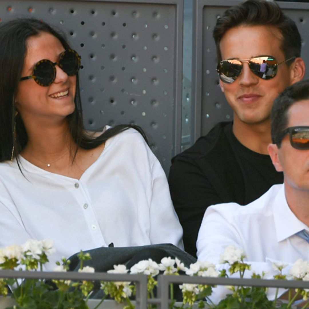 Victoria Federica y Gonzalo Caballero, complicidad, risas y bromas en las gradas