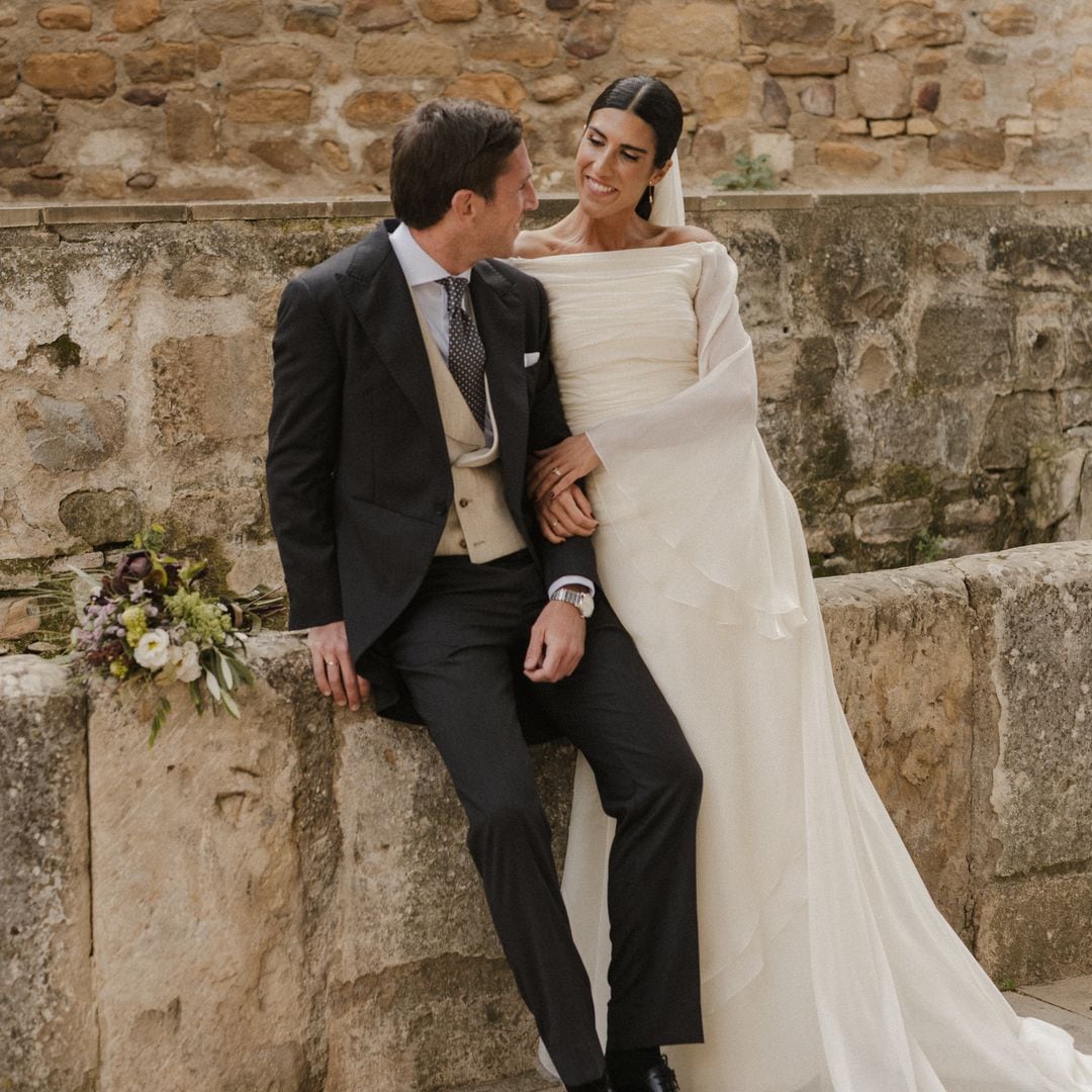 El vestido de novia que unió a dos hermanas: Aurora eligió la misma diseñadora para su boda en Baeza